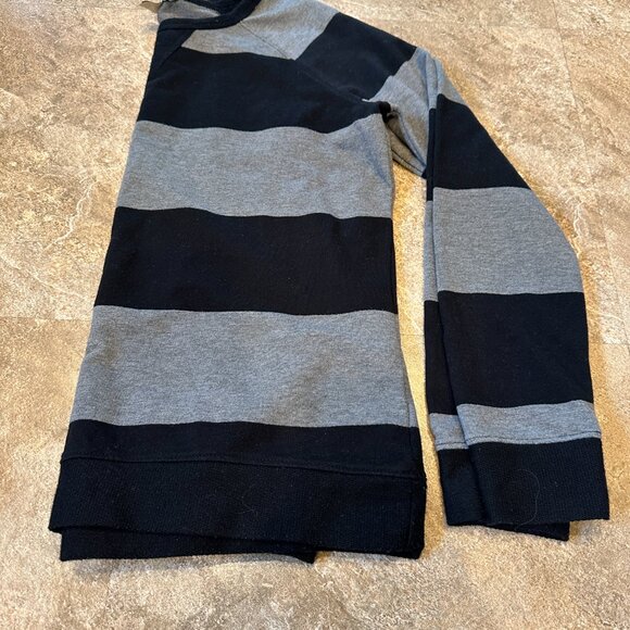 G.H. Bass & Co Black & Grey Striped Sweater - Small - Picture 5 of 5